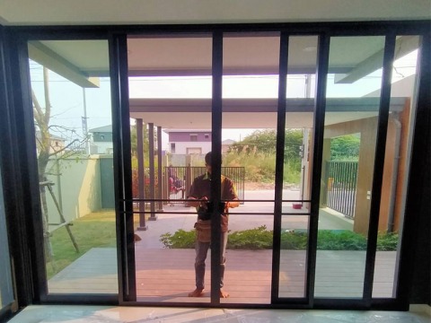 รับติดตั้งมุ้งลวดกันแมลง